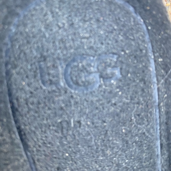 UGG Kari Sandal - Picture 4 of 8